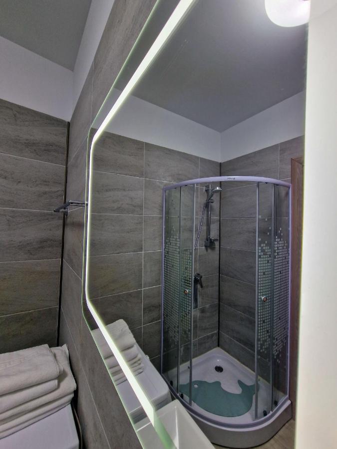 Blue Lagoon Aparthotel Pool & Spa Mamaia Nord นาโวดาริ ภายนอก รูปภาพ