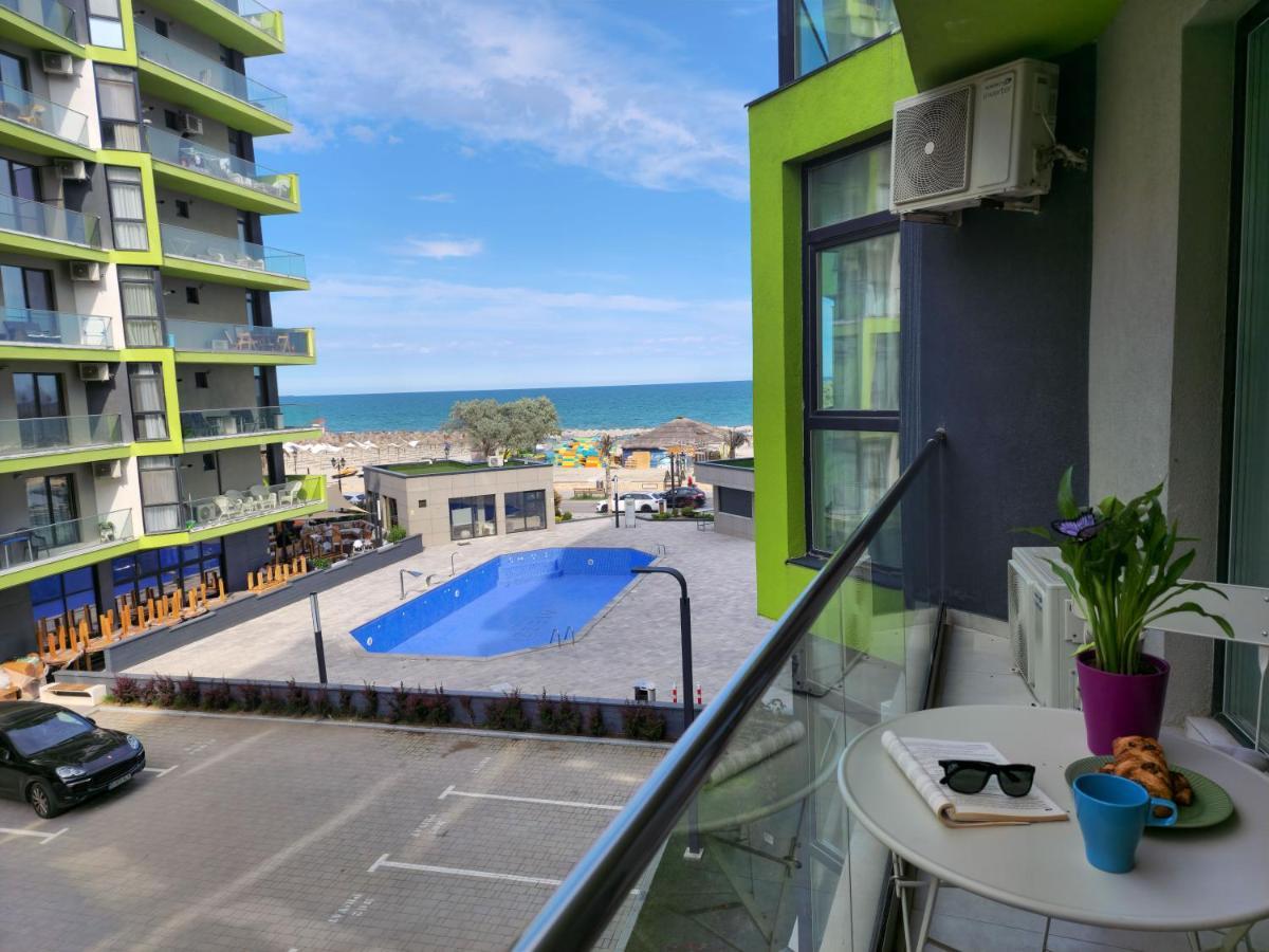 Blue Lagoon Aparthotel Pool & Spa Mamaia Nord นาโวดาริ ภายนอก รูปภาพ